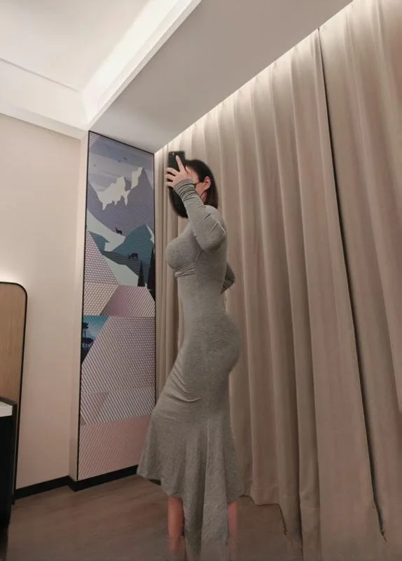 闷骚细腰蜜桃臀米酥 图 2