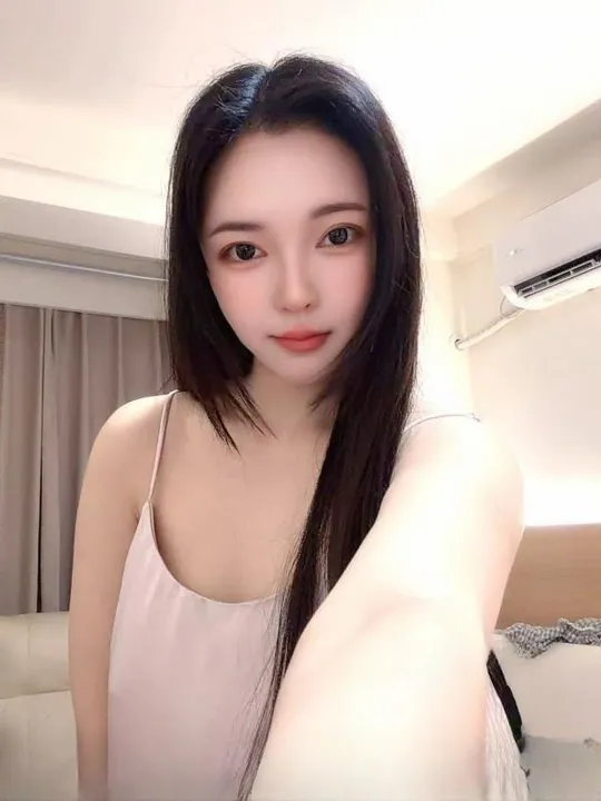 静安菲菲小美女