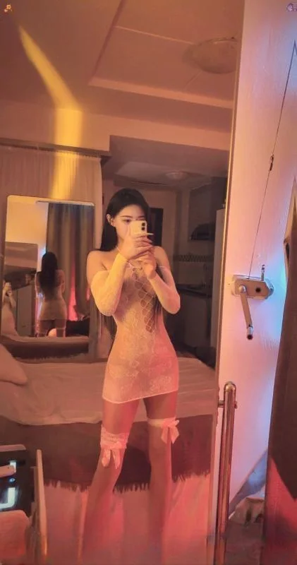 女友感十足的白洁老师