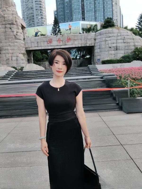 短发娜娜 图 3