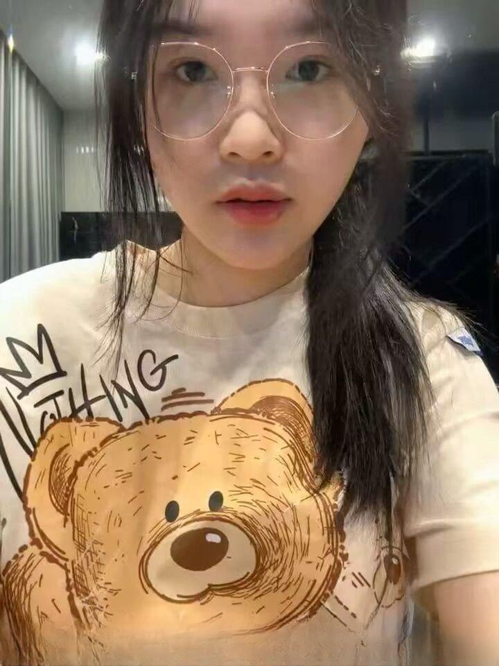 满分眼镜妹