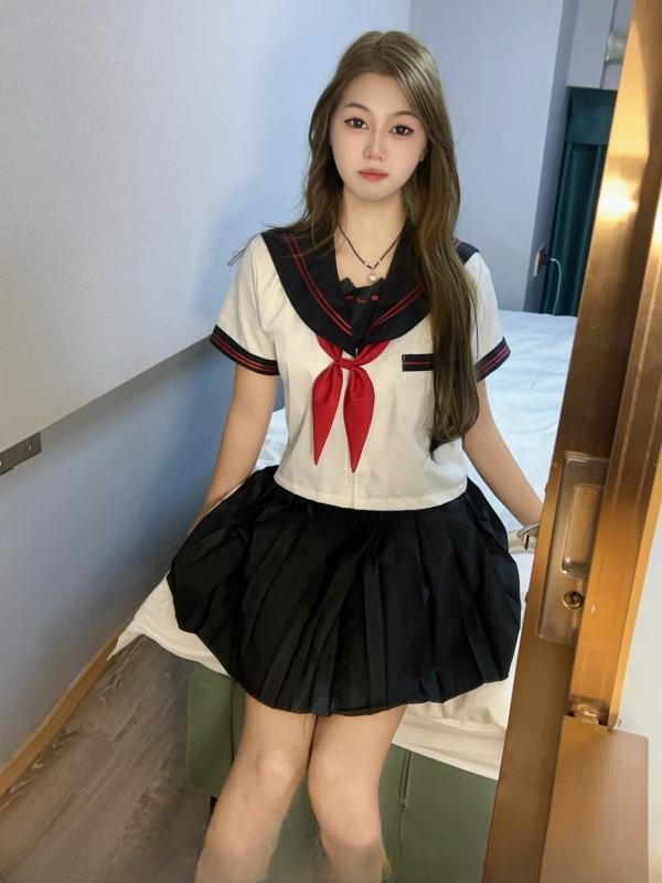 反差女友骚货萌萌 图 3