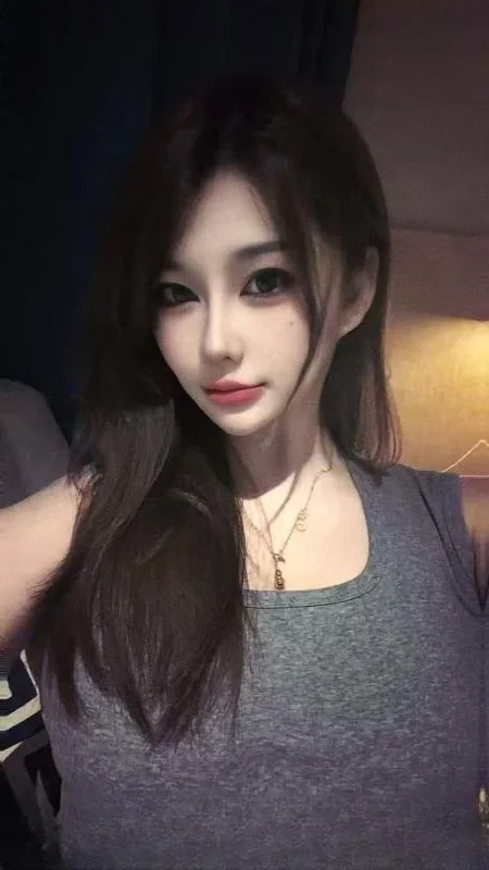 E杯依依可舌吻 图 2