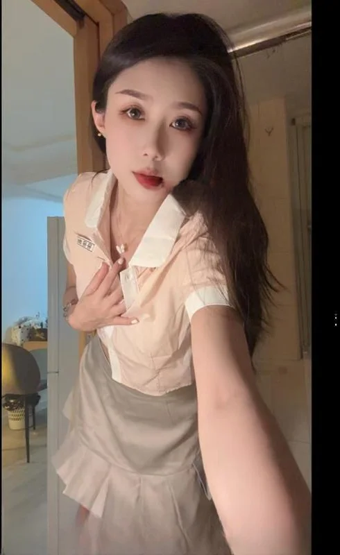黑丝长腿俏佳人 图 4