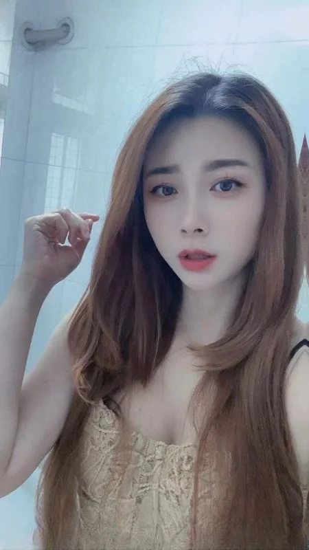 雨花漂亮御姐优优 图 2