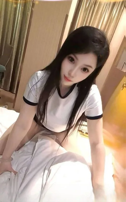 性感嫩妹好身材超粉 图 2