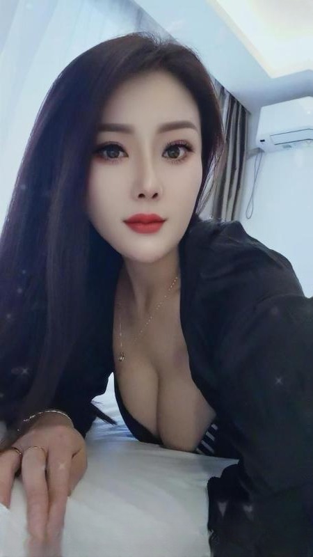 大屁股车模