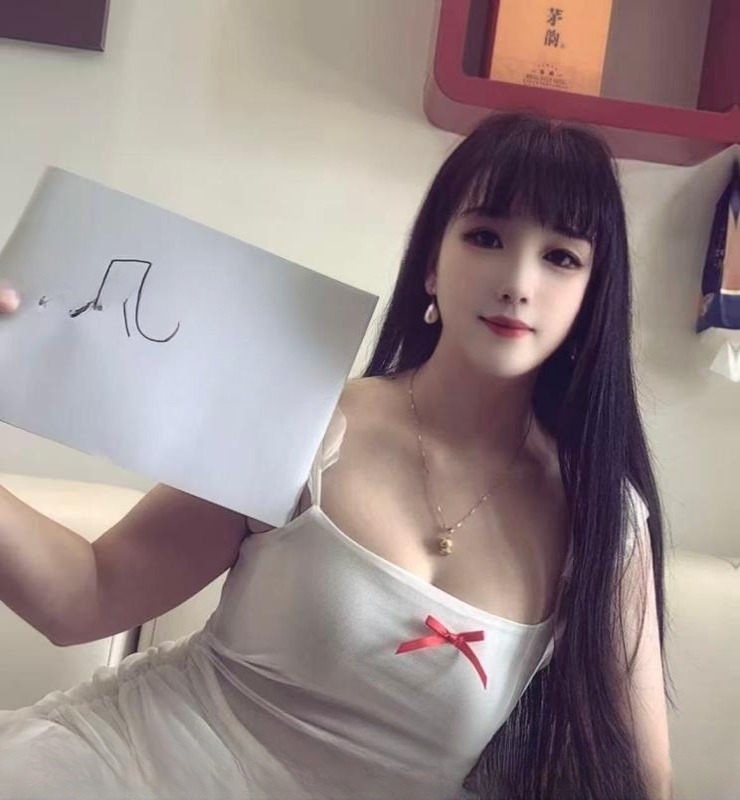 风骚黑丝臀美妇