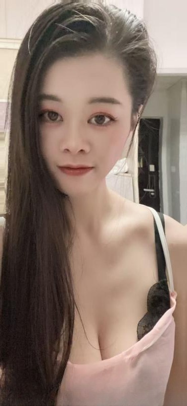 长腿大胸妹 图 3
