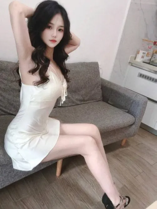 苗条模特身材梦舒