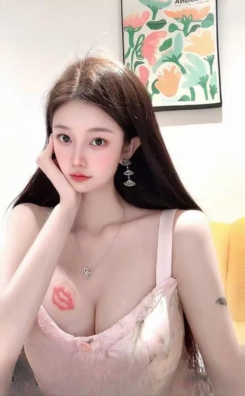 性感S型美女瑜伽教练 图 2