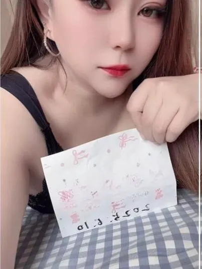 丰满肥臀兼职小少妇