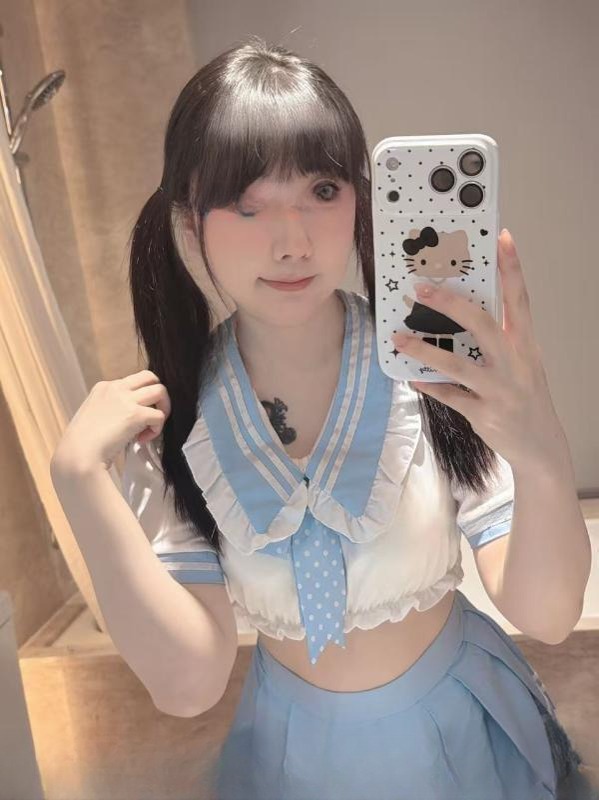 可爱迷人小萝莉爱宝