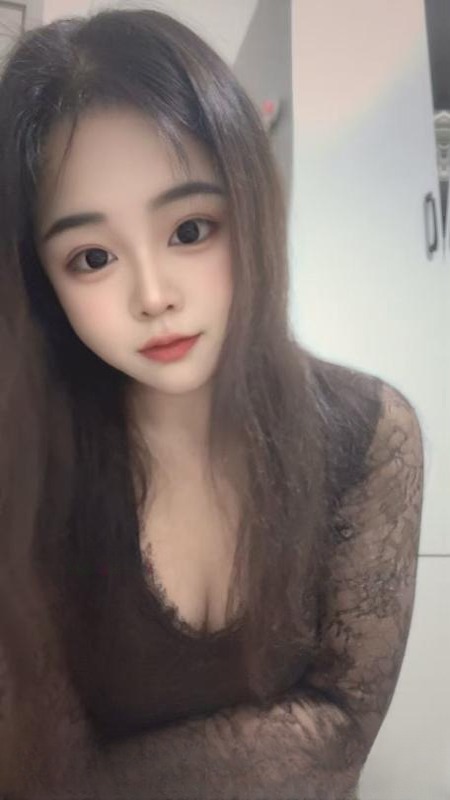 天桥大胸妹 图 3