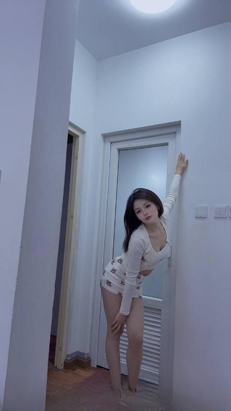 天河翘臀御姐小鱼 图 4