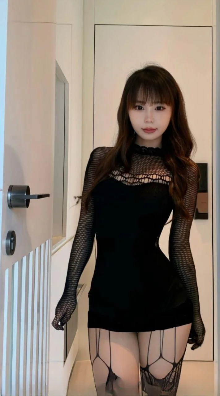黑丝小婷水贼多