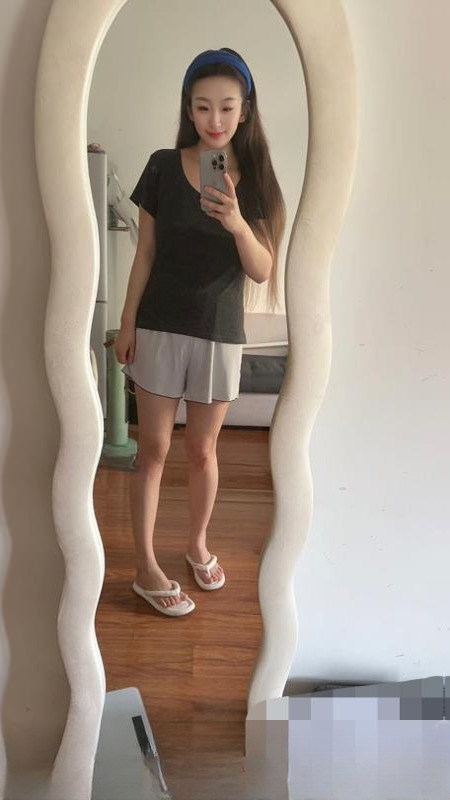 南站肉包老师童颜巨乳 图 4