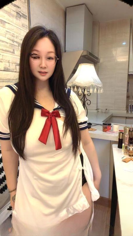 武进巨乳眼镜少妇 图 3