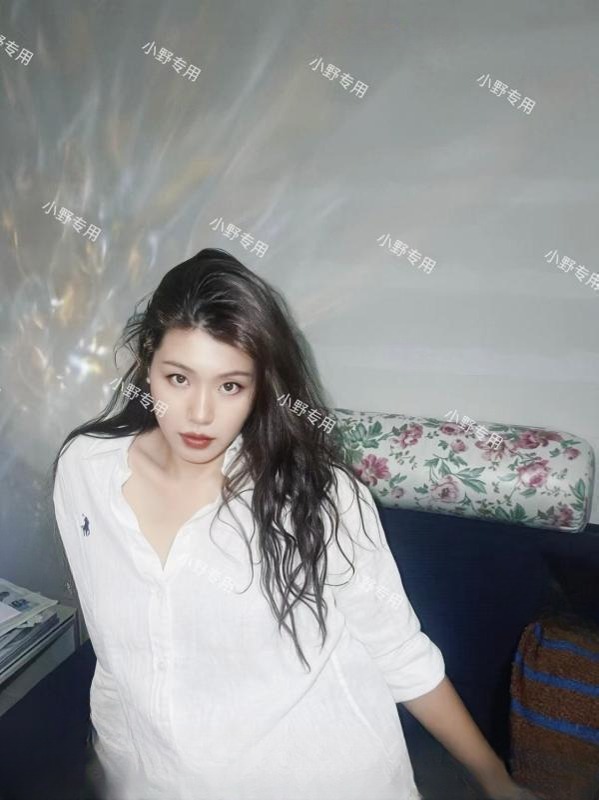170美腿文艺妞小野 图 2