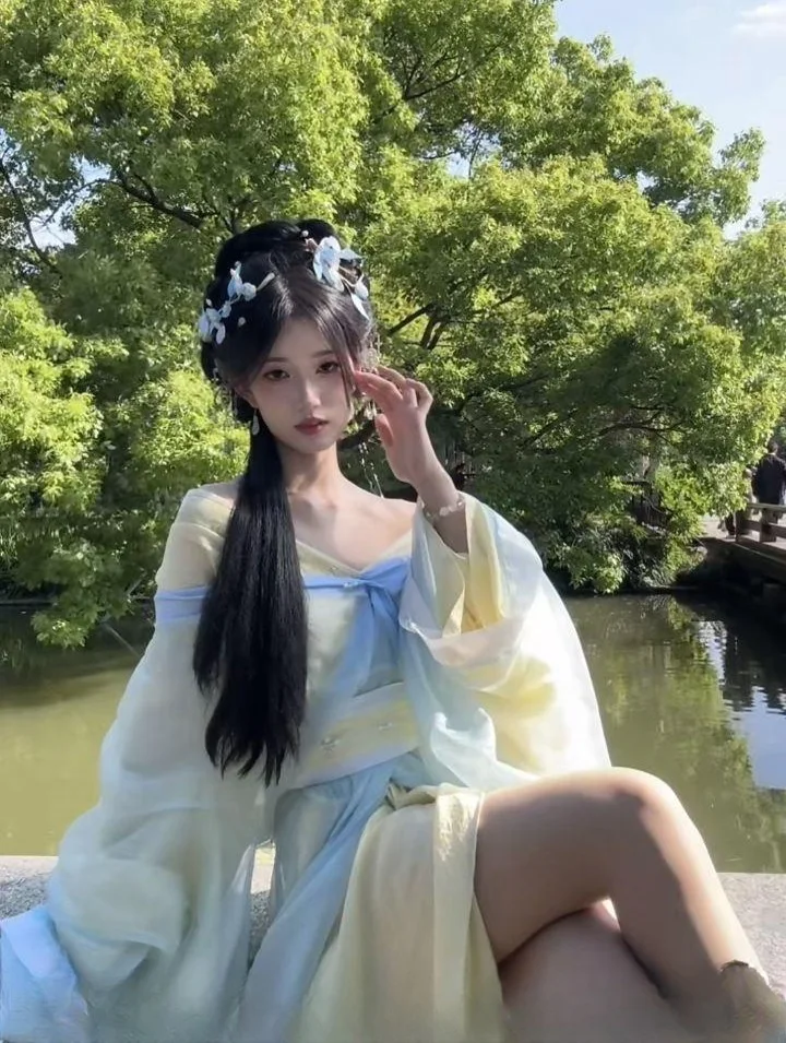 苏式柔情古装小女子