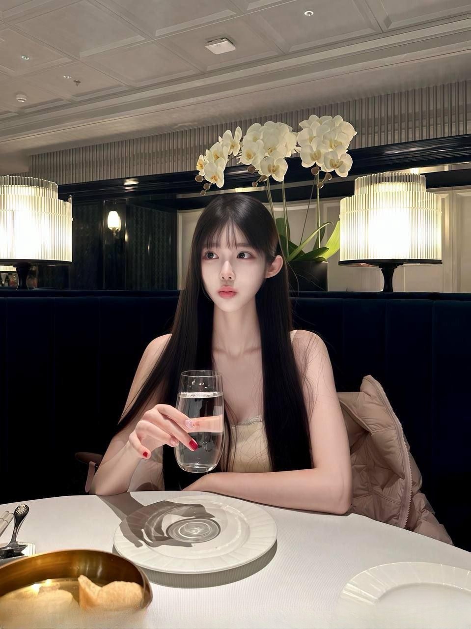蜜桃臀小骚妇 图 2