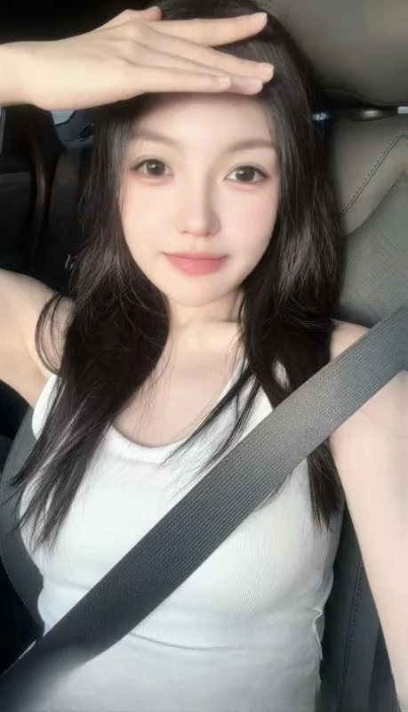 闷骚清纯女大 图 2