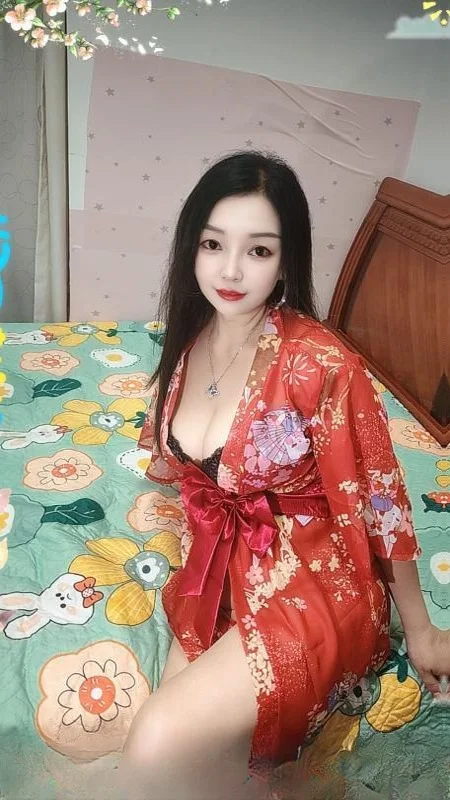 大胸饥渴风骚少妇 图 3