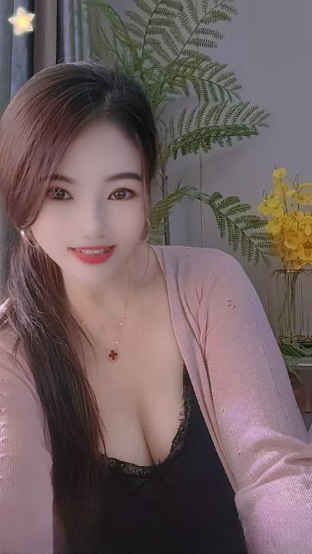 禅城粉乳少妇
