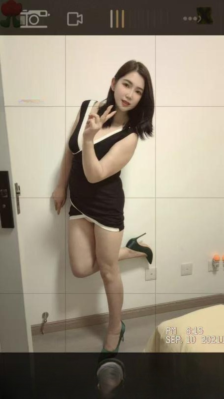 瑶海美胸少妇 图 3
