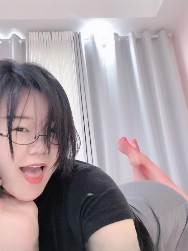 丰满美臀大奶少妇 图 4