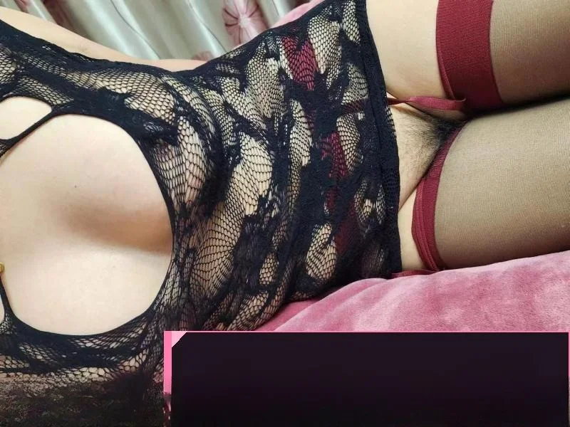大臀骚劲御姐 图 2
