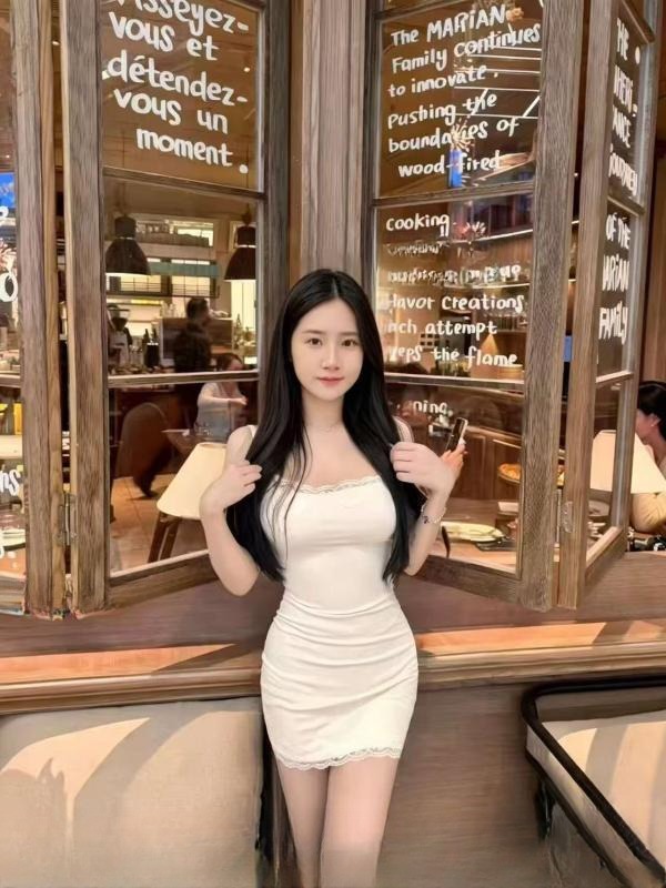 丰满迷人零零后 图 2