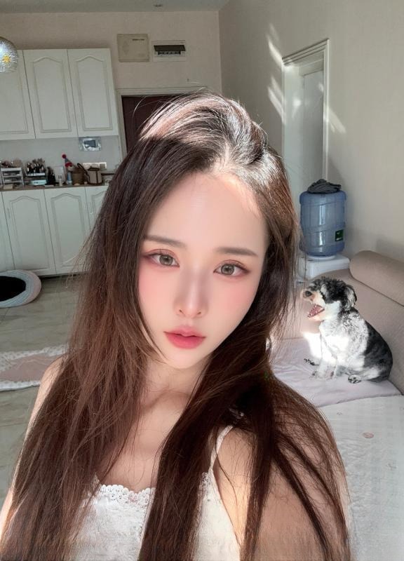 性感黑丝长腿妹