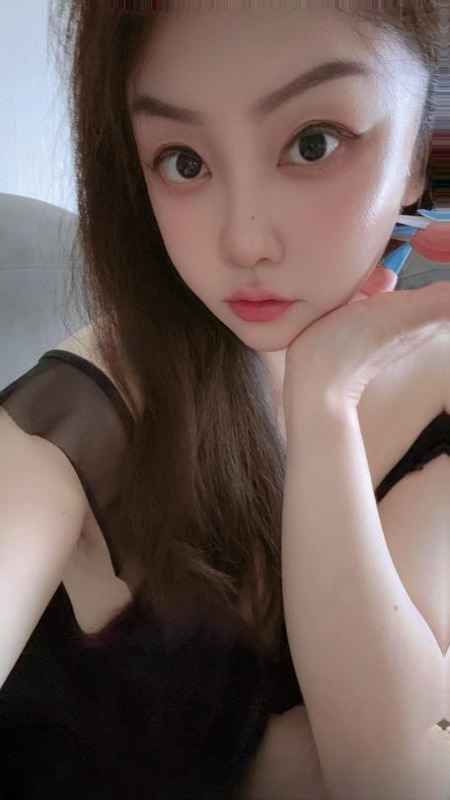小穴紧紧的奶子大大的