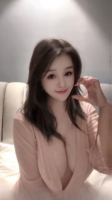 三刷武侯巨乳少妇伊娃 图 3
