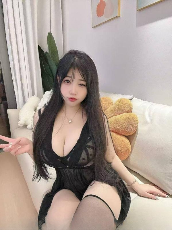 风骚制服大奶诗诗 图 3