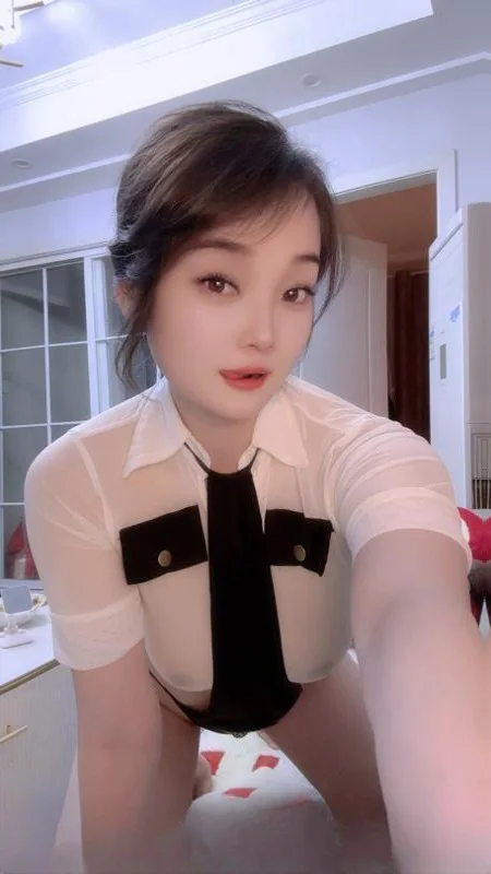 上城纯欲大奶小希 图 3
