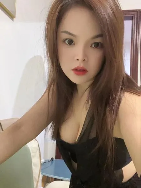 美乳诱惑梦梦