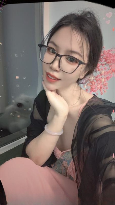铁西眼镜气质美女