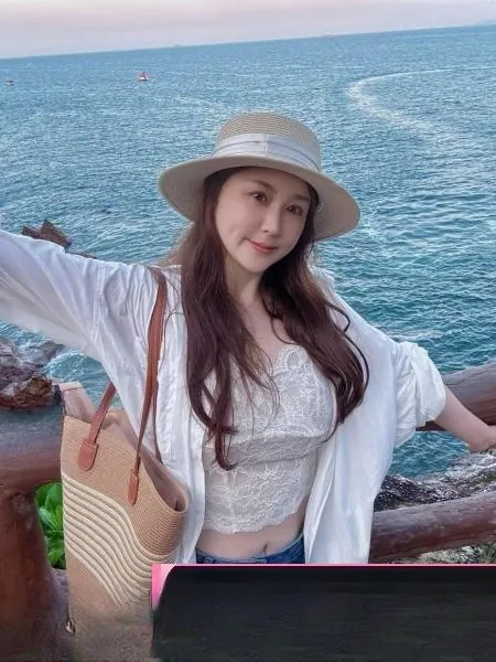诱人御姐娜娜