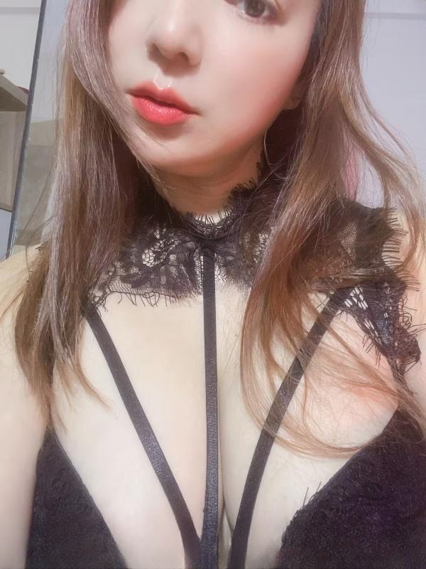 大胸骚妹水床活好 图 2