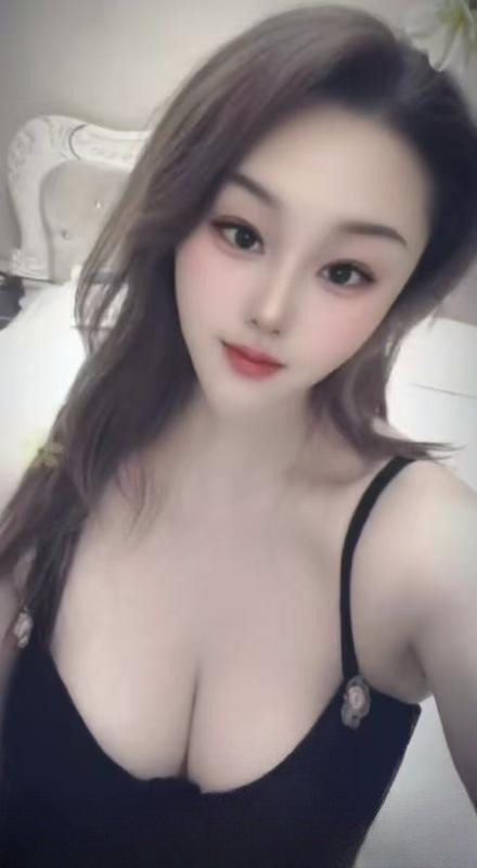 瑶海丰胸御姐 图 2