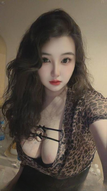 景德镇巨臀大胸骚女
