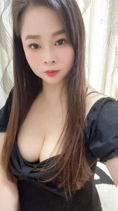 丰满大胸小丽丽