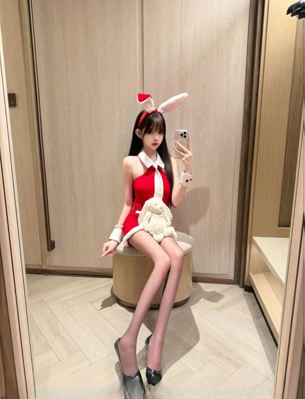 纯情女大制服黑丝