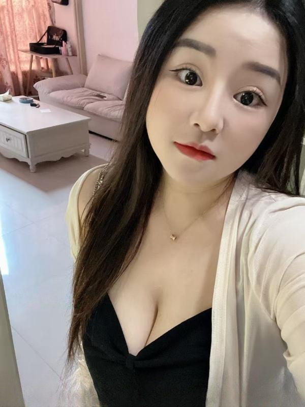 可爱风骚大奶子 图 2