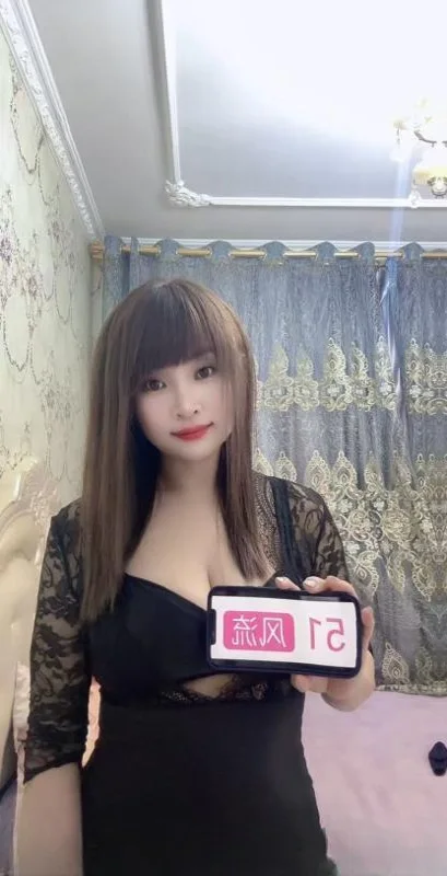 铁西大胸美少妇 图 2