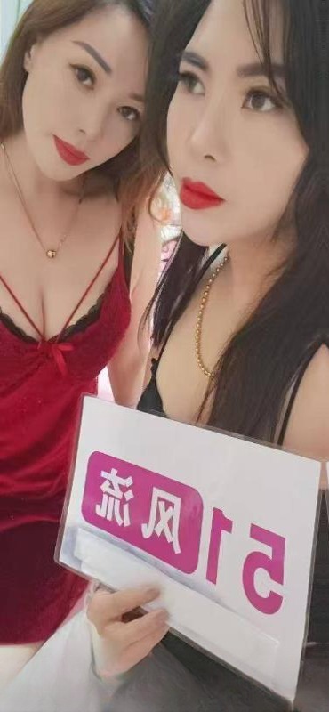 双飞风骚妩媚姐妹花
