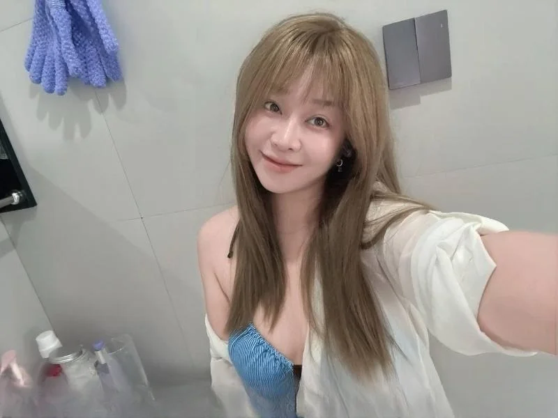 毒龙口活特别好的小妹 图 2