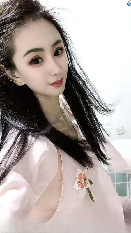 腰细臀圆的小骚逼 图 4